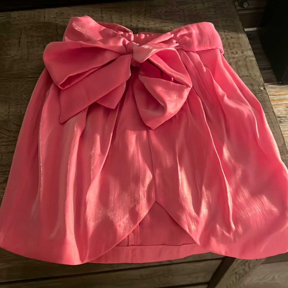 Beautiful pink skirt perfect t for holiday